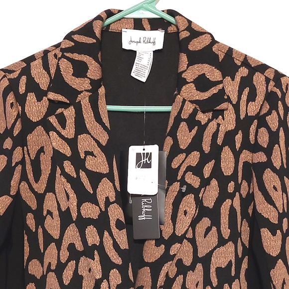 Joseph Ribkoff Camel & Black Leopard Print Stretch Side Panel Jacket NWT Size 4 - Picture 7 of 16